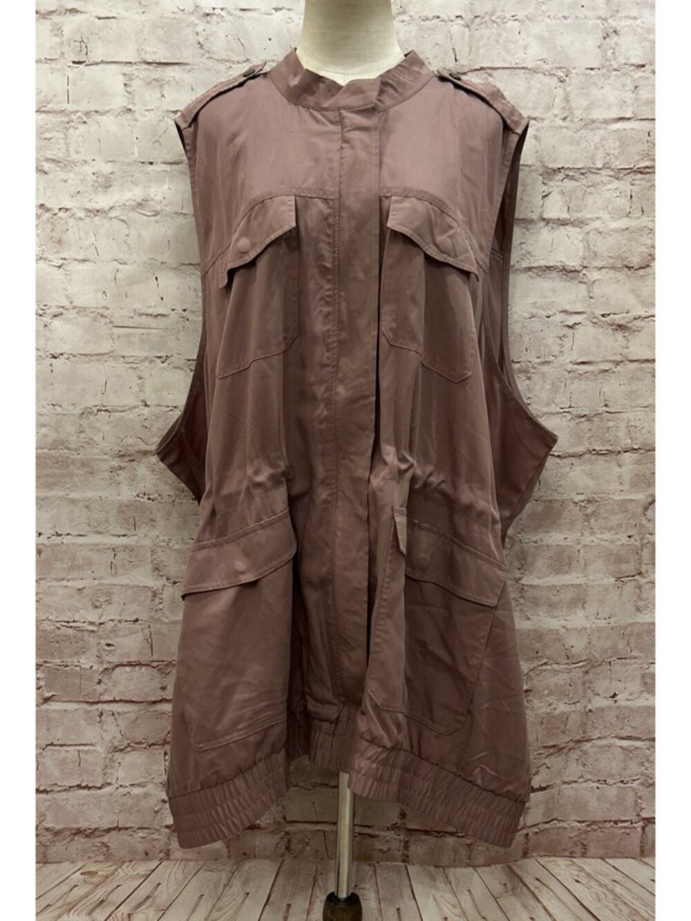 Torrid Womens Twilight Mauve Tencel Twill Zip Utility Vest Size 5X (28) NEW